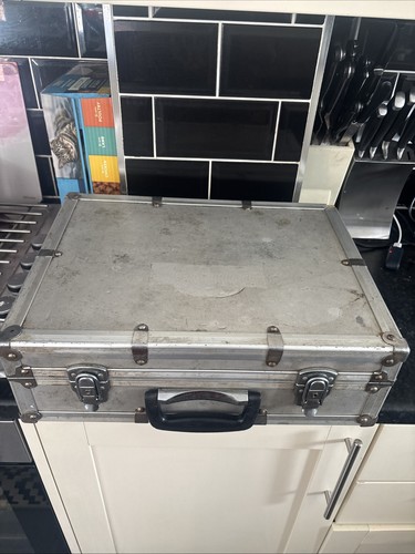 Aluminium flight case with - aluminium,