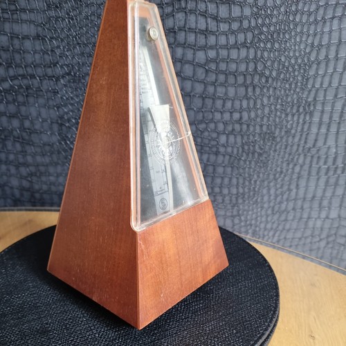 Vintage east german - vintage, metronome