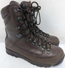 GORETEX BROWN LEATHER DEFENDER BOOTS COMBAT COLD WET WEATHER UK9M US10 EU43 K441