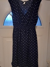 H&M Mama Maternity blue and White Dress. Size M. Great Condtion Worn Once Lovely