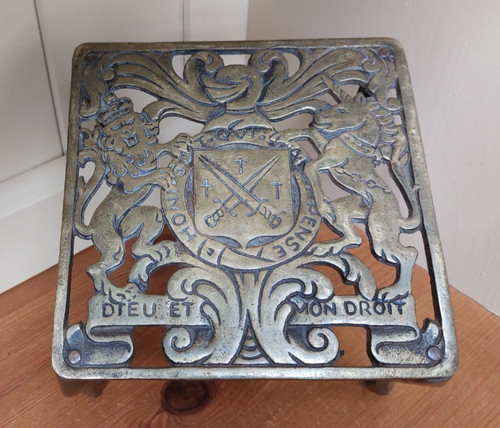 Antique royal crest brass - crest,