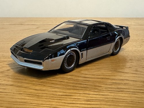 Knight rider 1982 - jada, )