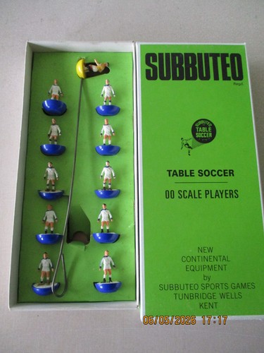Subbuteo heavyweight team - , 207