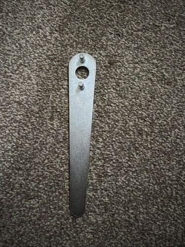 Pin spanner for - pin,