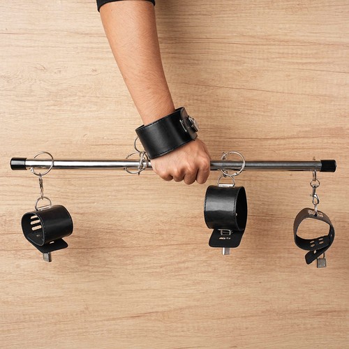 Metal spreader bar - bar, leg