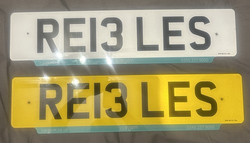 Private number plate re13 - private, les