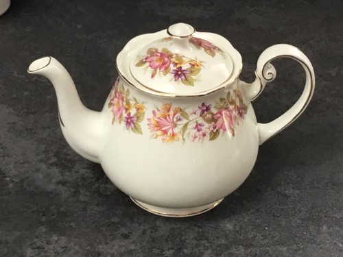 Colclough wayside china - colclough,