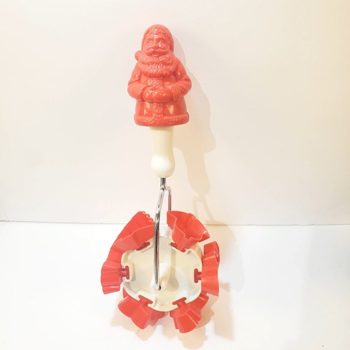Vtg wilton santas - wilton, cookie