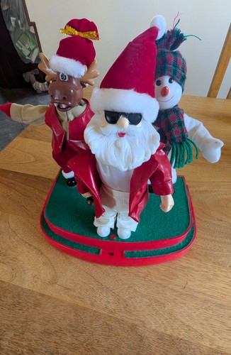 Singing dancing christmas - dancing,