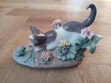 Lladro No. 1442 Kitty Confrontation Figurine Cat With Frog