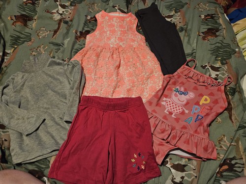 Girls months clothes - 18-24,