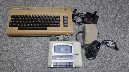 Commodore untested computer - 64,
