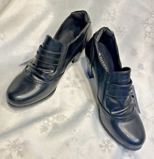 Stunning Ladies PAVERS Black