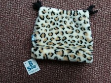 BNWT - B SNUG - GIRLS SQUARE