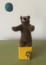 Needle felted brown bear - needle,
