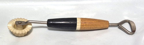 Vintage cutter round roller - cutter,