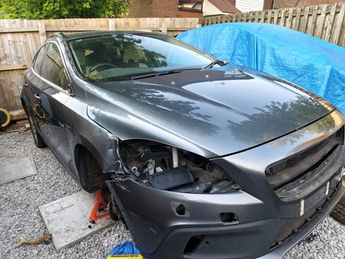 Volvo v40 cross country - v40,