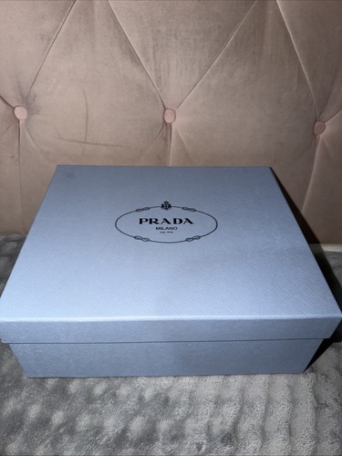 Prada milano empty box - prada,