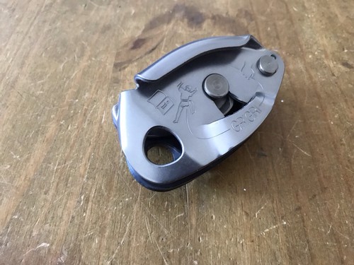 Petzl gri belay device - gri,