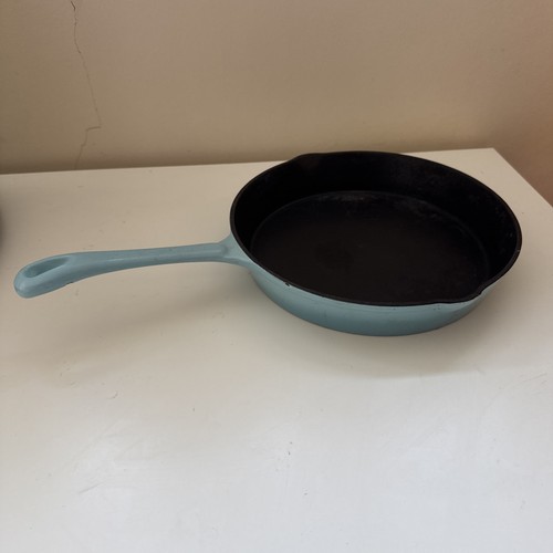 Cooks cast iron - griddle, pan