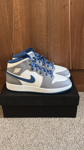 Nike air jordan mid - nike, 1