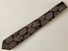 BURBERRY [LONDON] SILK TIE