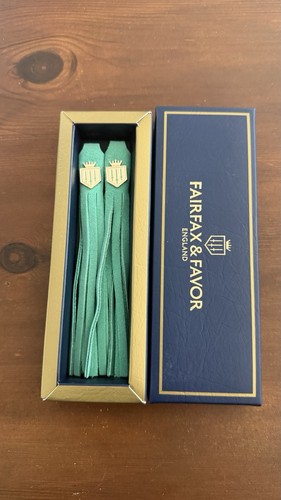 Fairfax favour tassels - &,