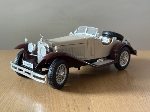 Bburago diecast model - bburago,