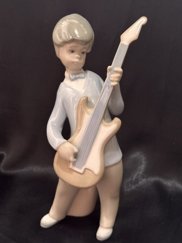 Lladro 4614 boy - lladro, with