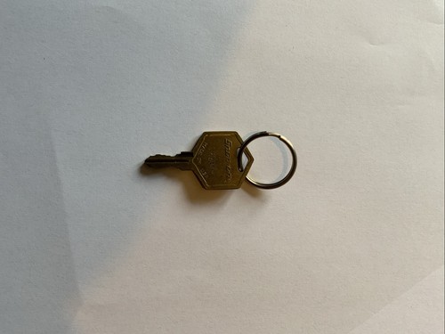 Snap tool box key old - key,
