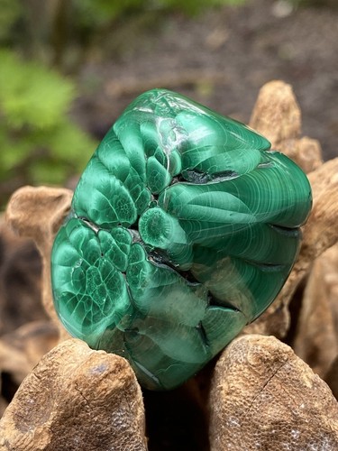Malachite specimen freeform - specimen,