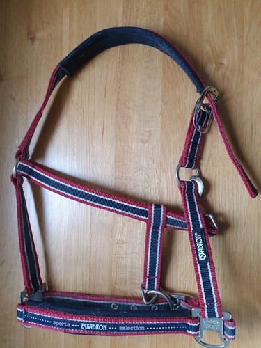 Eskadron headcollar size - headcollar,