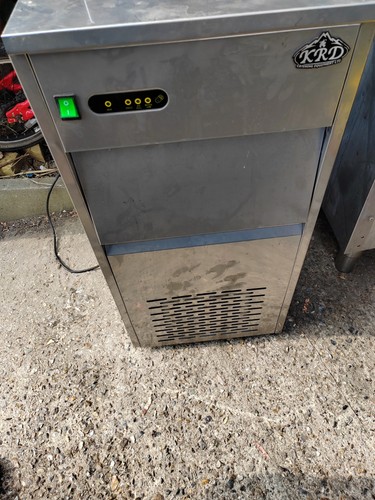 Comercial ice machine - comercial,