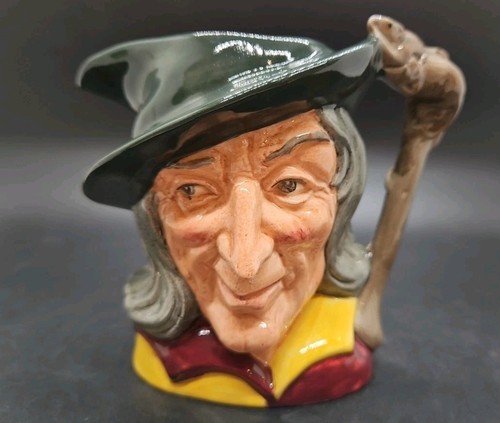 Vintage royal doulton small - royal,