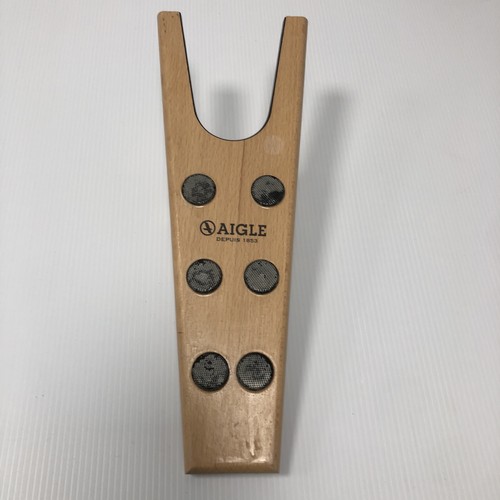 Aigle wooden boot jack - boot, anti