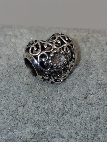 Pandora moonstone signature - pandora,