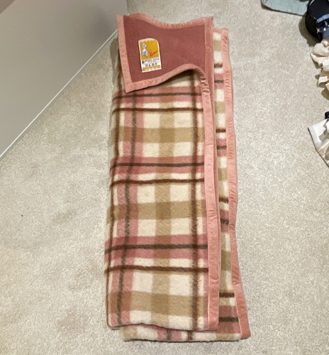 Woven 100 wool double - 100%,
