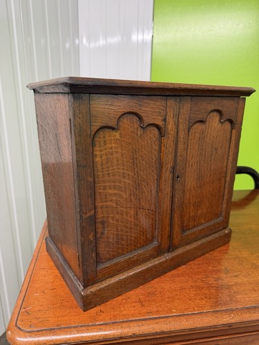 Victorian oak and mahogany - oak,