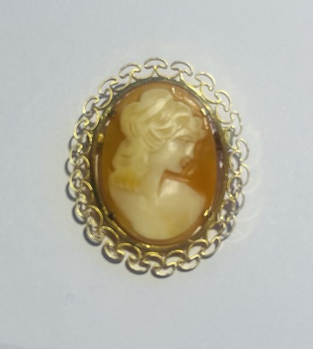 Krementz shell cameo brooch - shell,
