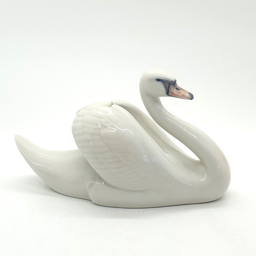 Royal copenhagen swan figurine - royal,