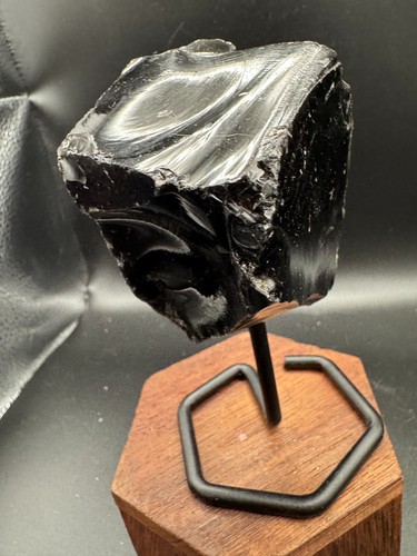 Crystal specimen black - crystal,