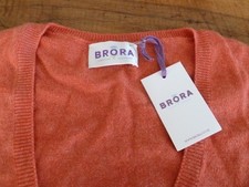 BRORA Scottish Cashmere deep V