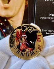 THE OFFICIAL ELTON JOHN: THE