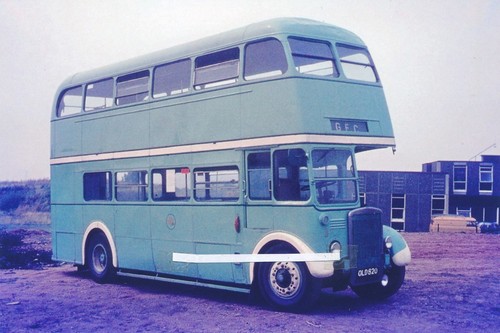 049m 6x4 bus photo - ,