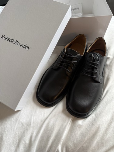 Men russell and bromley - russell,