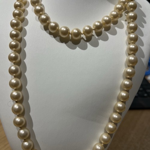 Simulated pearl necklace - simulated,