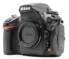 Nikon D700 12.1MP DSLR Low