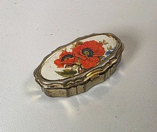 Vintage-style Pill Box