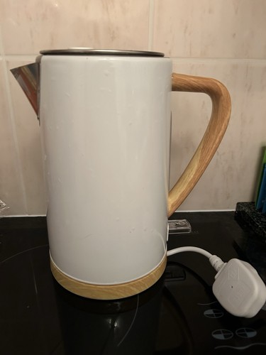 White and wood effect kettle - white,