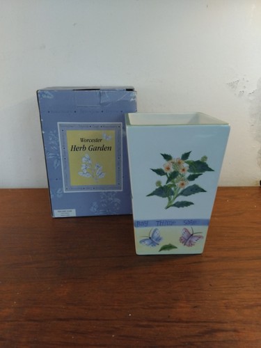 Royal worcester herb garden - worcester,